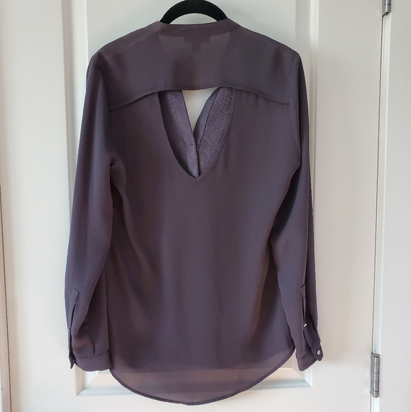 Le Chateau Grey Blouse - Picture 2 of 3